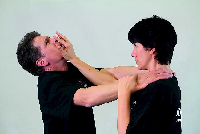 Krav Maga Selbstverteidigungskurs. 1815.club Mitglieder profitieren von Gratis-Lektionen.