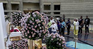 &laquo;Queen of Soul&raquo;. Franklin war am 16. August im Alter von 76 Jahren an Krebs gestorben. Als &laquo;Queen of Soul&raquo; hatte sie Generationen von S&auml;ngerinnen beeinflusst.