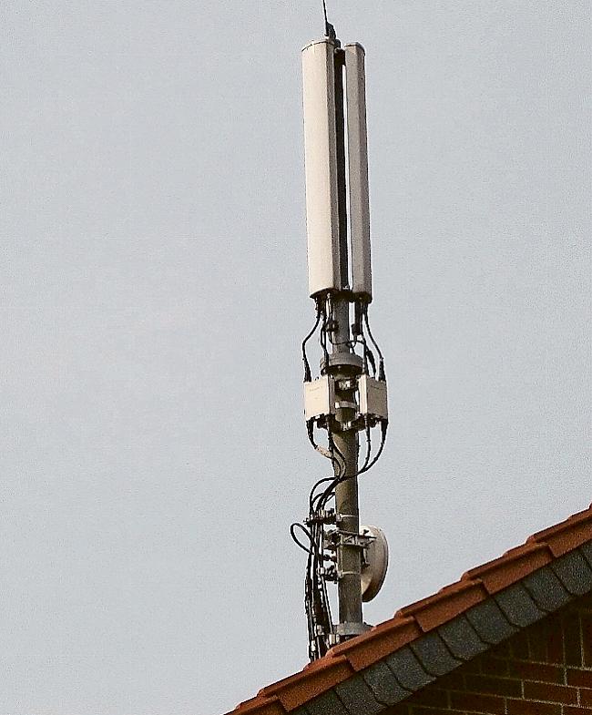 Eine Mobilfunkantenne in Ried-Brig gibt zu reden. Symbolbild Wilhelmine Wulff/pixelio.de 