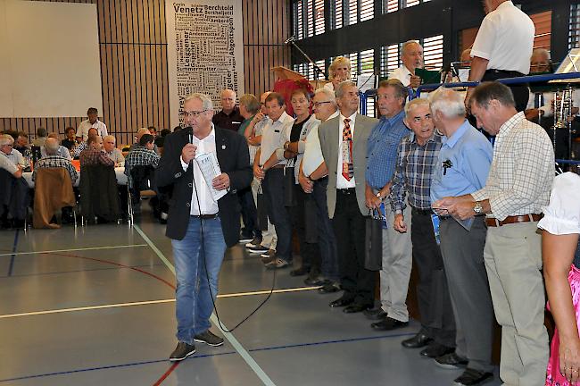 Anton Zimmermann, Präsident der Veteranenvereinigung Oberwalliser Musikverband, führte durch die Veteranenehrung.