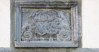 Ein Fall f&uuml;r die Justiz. Im April 2017 griffen vier Anh&auml;nger des FC Sitten auf einer Autobahnrastst&auml;tte den Mannschaftsbus des FC Servette an. Nun m&uuml;ssen sich die jungen M&auml;nner vor Gericht verantworten. (Symbolbild)