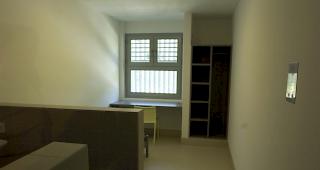 Blick in die Zelle eines Untersuchungsgef&auml;ngnisses (Symbolbild)