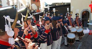 Gastgeber. In Saas-Grund fand am Sonntag die Veteranentagung des Oberwalliser Tambouren- und Pfeiferverbandes statt.