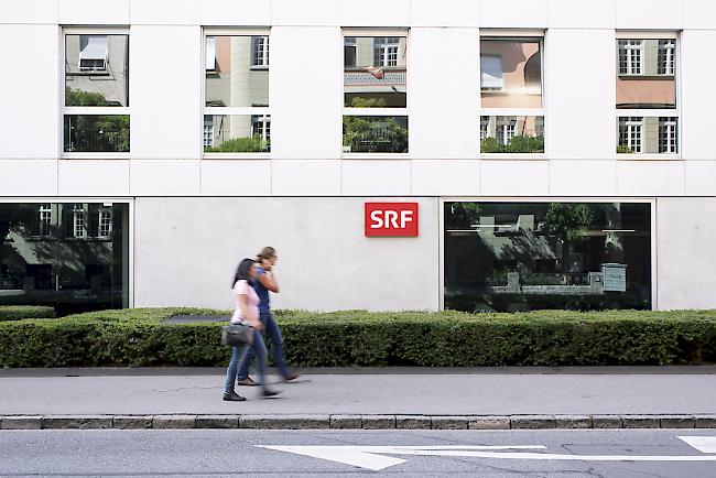 Der SRG-Verwaltungsrat hat sich entschlossen, einen Grossteil der Radio-Informationsabteilung von Bern nach Zürich zu verlegen.