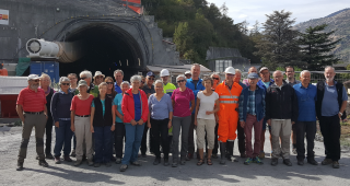 30 Interessierte nahmen an der OGUV-Themenwanderung teil.