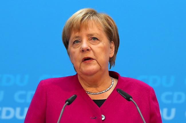 Merkel bedauert die Fehler, die sie gemacht hat.