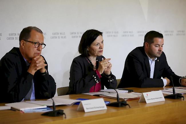 Von links: Bernhard Eichenberger, Esther Weber-Kalbermatten und Julien Dubuis.