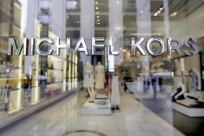 Wachstum. Das Unternehmen Michael Kors expandiert kräftig und gab erst 2017 rund 1,2 Milliarden Dollar für die Luxus-Schuhmarke Jimmy Choo aus.