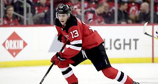 Ein Hauch NHL. Gastiert am Montagabend mit seinen New Jersey Devils in Bern: der Natischer Nico Hischier.