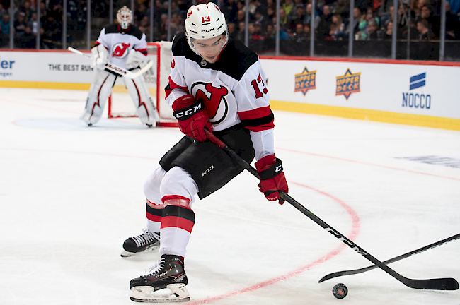 Nico Hischier in der ausverkauften PostFinance Arena in Bern