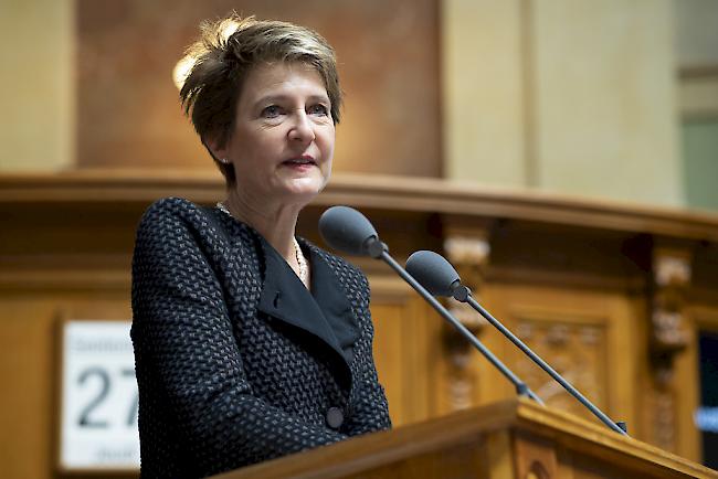 Sommaruga möchte mehr Frauen im Bundesrat.