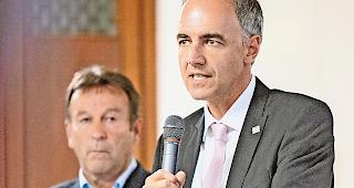 Will vorw&auml;rtsmachen. Christophe Darbellay und seine Schulreform.