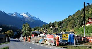 Baustart: Der neue Knotenpunktbahnhof entsteht rund 400 nord&ouml;stlich der heutigen MGBahn-Station.