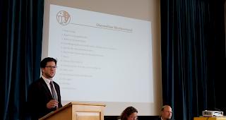 Der Pr&auml;sident des OMV, Philipp Loretan, leitete durch die Veranstaltung