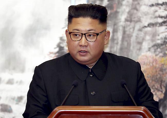 Annäherung. Der nordkoreanische Machthaber Kim Jong Un will sich offenbar mit dem Oberhaupt der katholischen Kirche treffen.