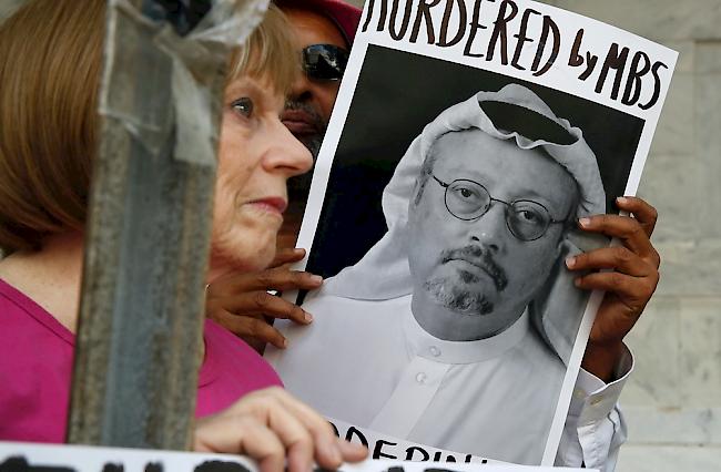 Der türkische Präsident Recep Tayyip Erdogan hat im Fall Jamal Khashoggi von einem "barbarischen geplanten Mord" gesprochen und von Saudi-Arabien Aufklärung gefordert.