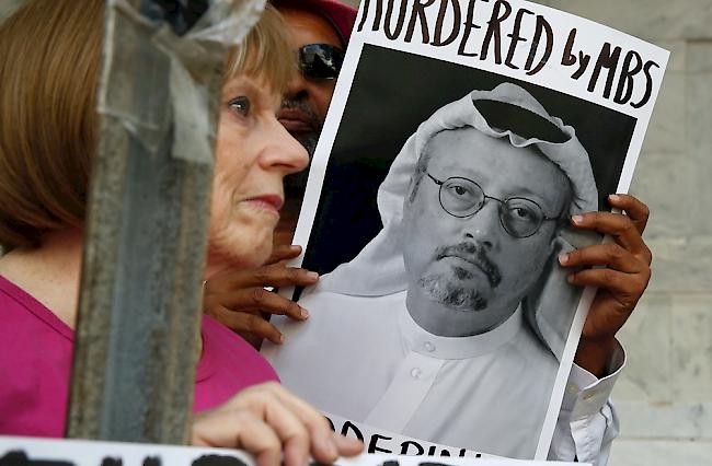 Nach der Durchsuchung des saudi-arabischen Konsulats in Istanbul zu Hinweisen auf den möglichen Mord am Regierungskritiker Jamal Khashoggi spricht Staatspräsident Recep Tayyip Erdogan von ersten Hinweisen.