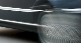 Immer wieder verursachen Autofahrer schwere Verkehrsunf&auml;lle, weil sie ihre Fahrten live ins Internet &uuml;bertragen. 