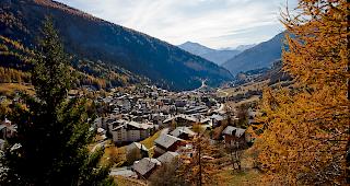 Die My Leukerbad AG hat die Betriebsf&uuml;hrung der verschiedenen touristischen Leistungstr&auml;ger &uuml;bernommen. Mit der gemeinsamen Betriebsf&uuml;hrung soll Leukerbad &laquo;aus einer Hand&raquo; angeboten werden k&ouml;nnen. 