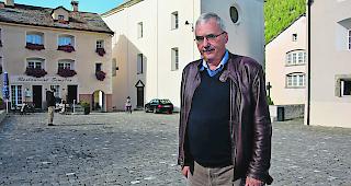 Josef Escher f&uuml;hrt regelm&auml;ssig Dorff&uuml;hrungen in Simplon Dorf durch.