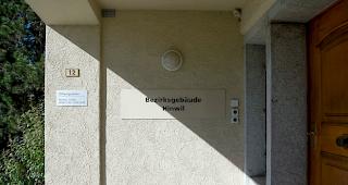 Heute Donnerstag hat das Bezirksgericht Hinwil einen der S&ouml;hne von Bundesrat Ueli Maurer zu einer bedingten Freiheitsstrafe von 16 Monaten verurteilt.