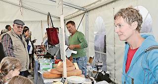 K&auml;se und mehr. An 23 St&auml;nden gabs verarbeitete Milch zu kaufen, an 13 weiteren Artikel f&uuml;r Dekoration und Alltagsgebrauch.