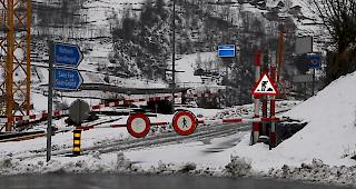 Wieder befahrbar. Die Strasse von Stalden ins Saastal wird am Dienstagnachmittag ab 16.00 Uhr ge&ouml;ffnet. (Archivbild)