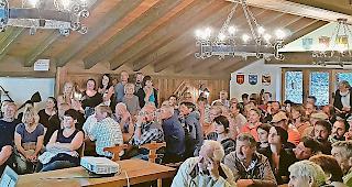 Vor Urversammlungen (i.&thinsp;B.&thinsp;Randa) soll transparenter informiert werden. 