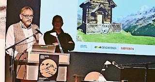 Gekonnt. Peter Meyer f&uuml;hrte gekonnt und in &laquo;g&ouml;ttlicher Sprache&raquo; durch die Walser Matinee.