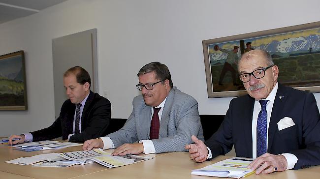 Investitionsfreudig. Stadtpräsident Louis Ursprung, Stadtschreiber Eduard Brogli und Finanzverwalter Marco Summermatter anlässlich der Medienkonferenz.