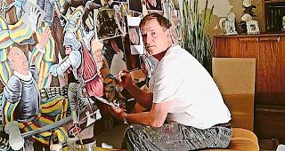 Der Rarner K&uuml;nstler Martin Jordan verwandelte sein Wohnzimmer in ein Atelier. Foto zvg