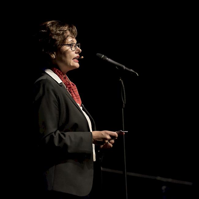 Carmen Zenklusen, Präsidentin Raiffeisen Oberwallis, am Herbstanlass.