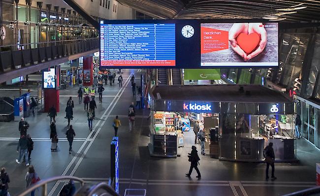 Seit dem frühen Samstagmorgen um 2.45 Uhr fährt kein Zug der SBB mehr von und nach Luzern. 