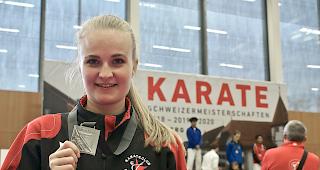 Nathalie Schmidt freut sich &uuml;ber ihren Vize-Schweizermeistertitel.