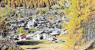 Die Einwohner und Burger von &shy;Blatten freuen sich &uuml;ber eine &shy;Dorf- und Familienchronik.