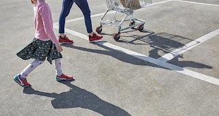 Oft suchen alleinerziehende Frauen Hilfe bei &laquo;Nachbar in Not&raquo;.