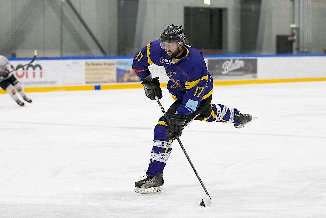 Verteidiger Severin Schmid vom EHC Raron.