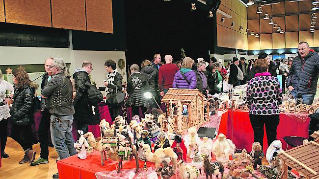 Weihnachtsmarkt in der Simplonhalle.