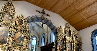 Die Kirche in Ernen wurde w&auml;hrend der Sonntagsmesse feierlich eingeweiht