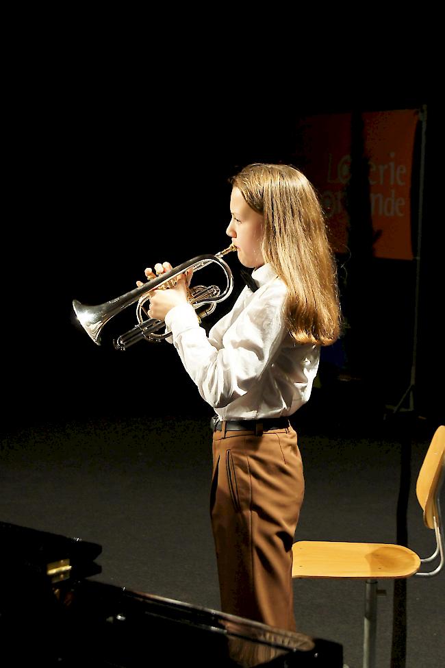 Julie Pralong, Siegerin bei den Minis (10-13 Jahre).