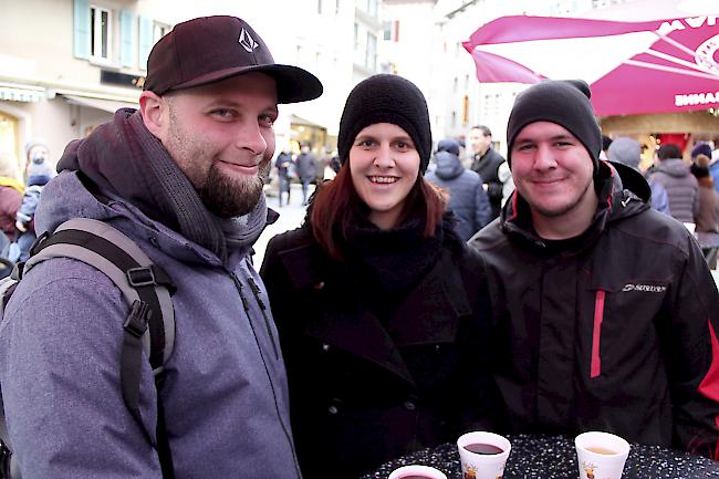 Tobias Imhof (29), Cornelia Volken (31), Naters, und Carlo Salzmann (24), Glis.