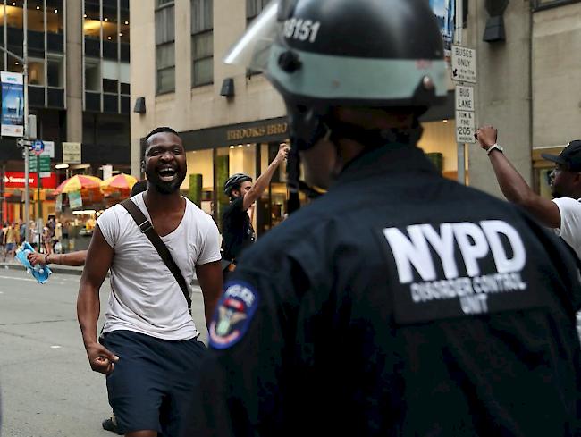 Die New Yorker Polizei steht wegen Gewalt in der Kritik. (Symbolbild)