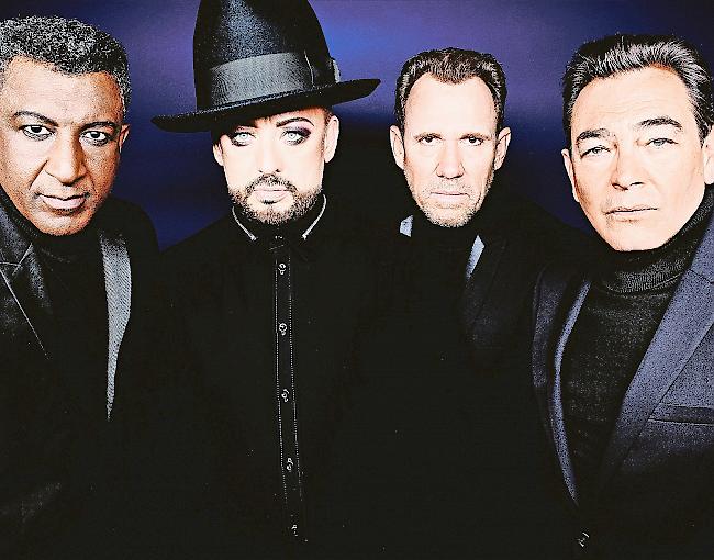Pop-Idol. Boy George & Culture Club spielen in Zermatt. Der extravagante Musiker ist in den 1980er-Jahren zu einem
der bekanntesten Pop-Idole avanciert.