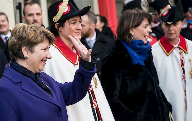 Herzlicher Empfang von Viola Amherd in St-Maurice.