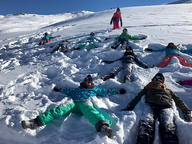 Glückliche Gesichter. 21 Kinder der von Adolf Ogi gegründeten Stiftung «Freude herrscht» erkundeten am vergangenen Wochenende die Destination Zermatt.