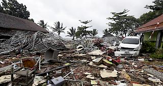 Tragisch.&nbsp;Der verheerende Tsunami vom vergangenen Wochenende hat in Indonesien bislang 429 Todesopfer gefordert.