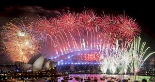 In Sydney wurde das Jahr 2019 um 14 Uhr Schweizer Zeit mit einem grossen Feuerwerk begr&uuml;sst. 