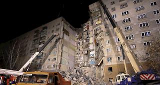 Die Gasexplosion am Silvestertag im russischen Magnitogorsk hat mindestens sieben Menschen und wom&ouml;glich sogar Dutzenden das Leben gekostet.