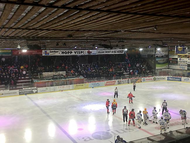 Visp besiegte die EVZ Academy 4:3, ein zäher Abend in der Litternahalle.