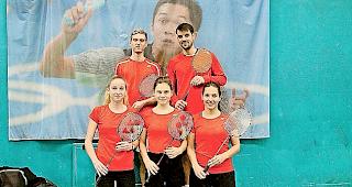 Die Oberwalliser Teilnehmer: Janno Millius (l.),  Yoann Freysinger, Michelle Fux, Salome N&auml;pfli,&nbsp; Laura Blumenthal (v.&thinsp;l.), es fehlt Loris Pfammatter.